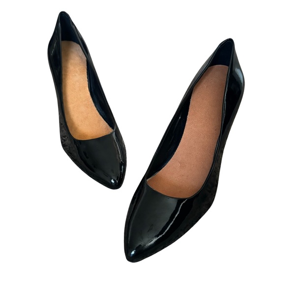 BCBGeneration Black Heel’s Sz 7B - Picture 6 of 16